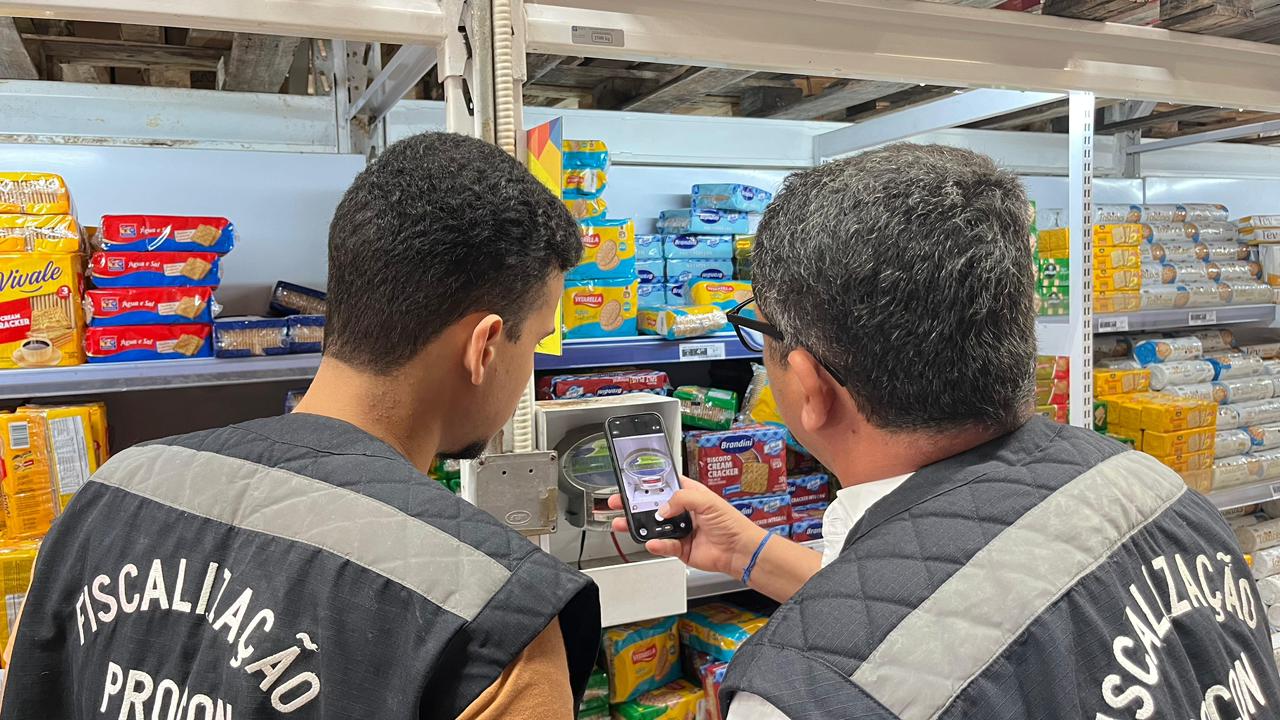 Procon Sergipe autua estabelecimentos após monitoramento da Semana Santa